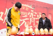 元宵佳節(jié)濃情喜樂(lè)匯   萬(wàn)通學(xué)子激情嗨翻天
