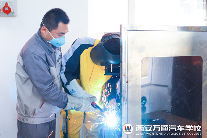西安短期焊工培訓(xùn)多少錢？短期培訓(xùn)就業(yè)學(xué)校哪家好？