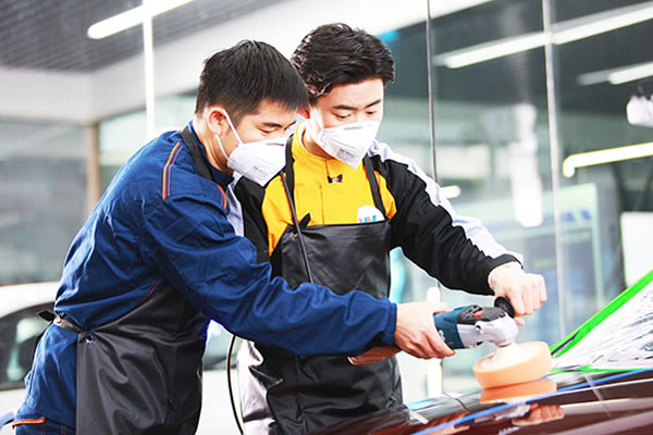 學(xué)汽車(chē)就選西安萬(wàn)通 高薪就業(yè)有保證