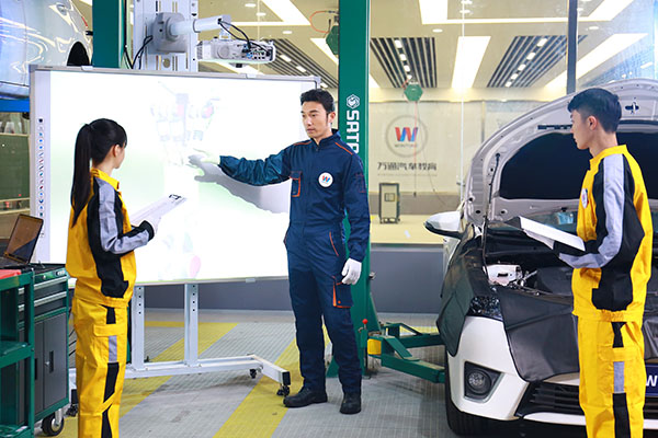 初中生學(xué)專業(yè)汽車技術(shù)就選西安萬通
