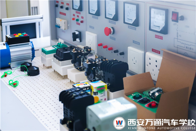電工證要怎么考？電工培訓，電工培訓學費多少錢？